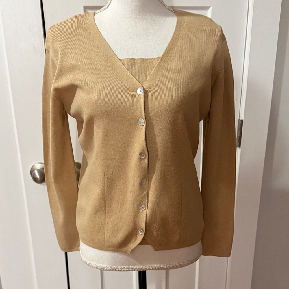 Joseph A Women's Camel Cardigan Sweater
